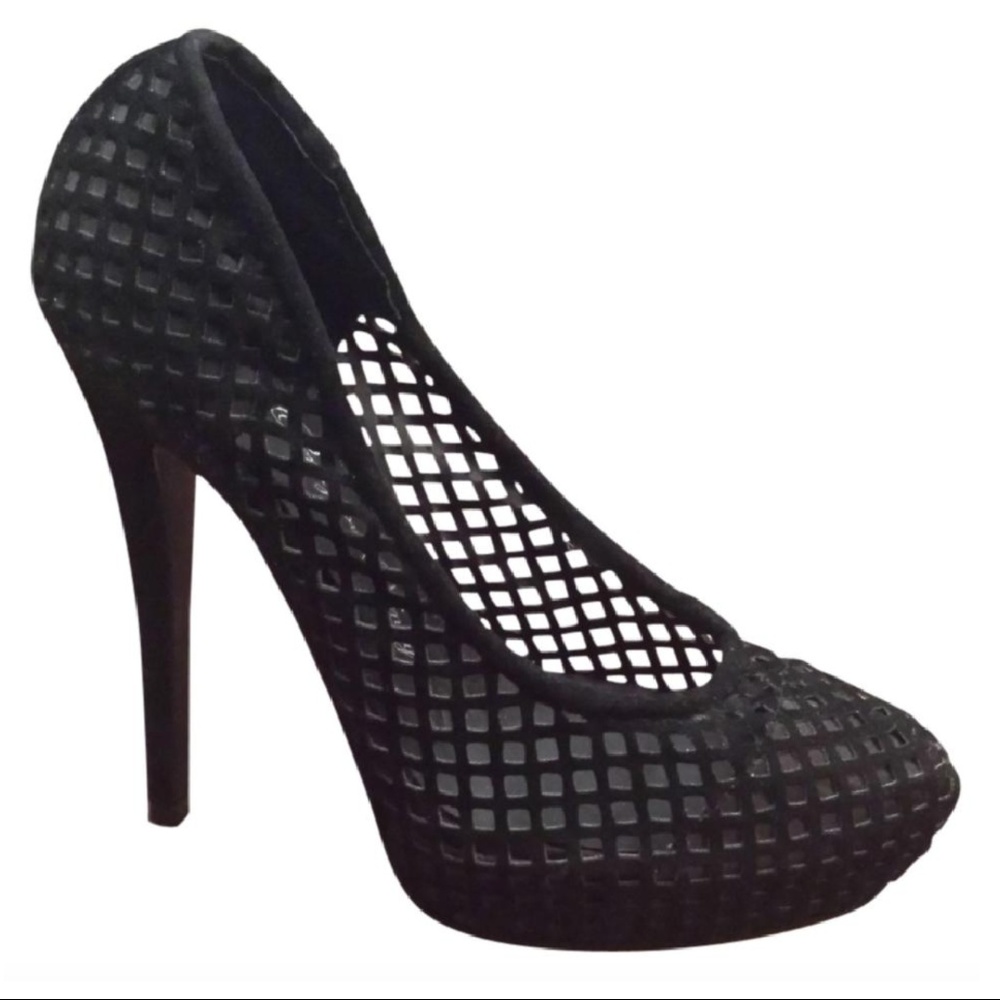 Penny Loves Kenny Black Cutout Victorious Pumps